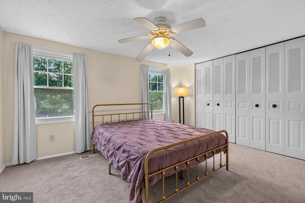 935 MARINE DRIVE