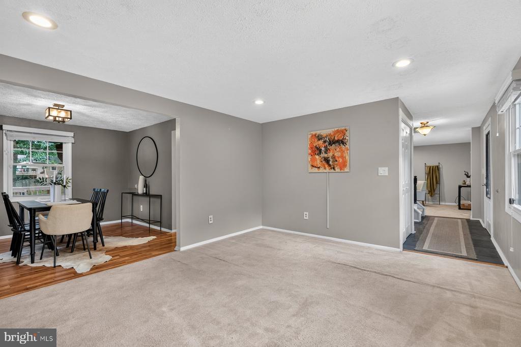 935 MARINE DRIVE