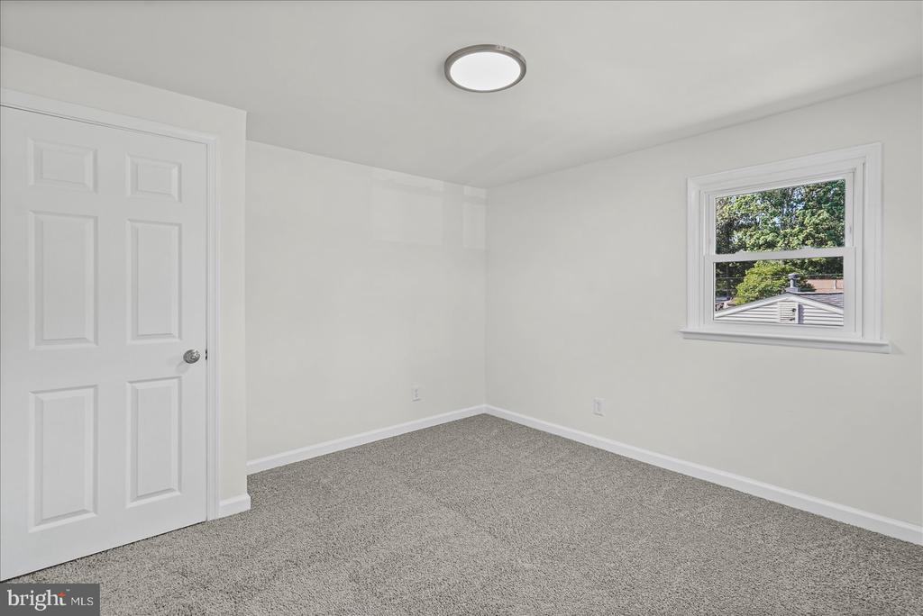 1011 SOMERSET DRIVE