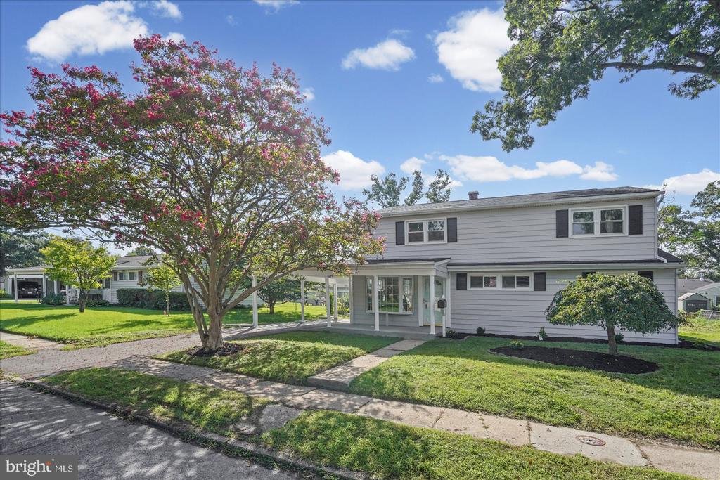 1011 SOMERSET DRIVE