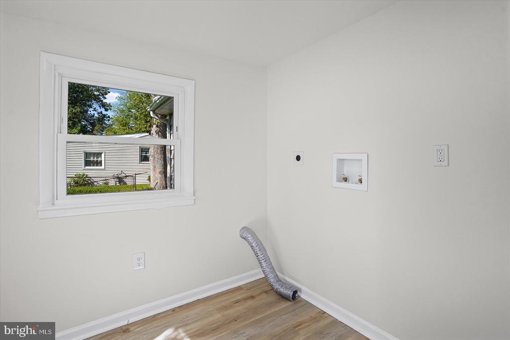 1011 SOMERSET DRIVE