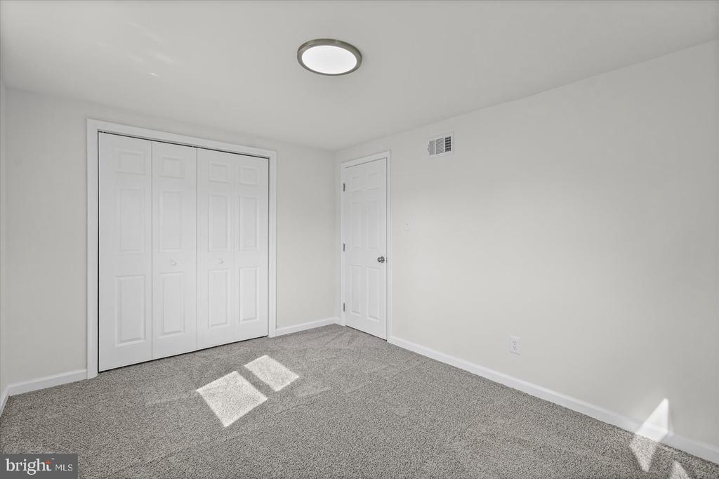 1011 SOMERSET DRIVE
