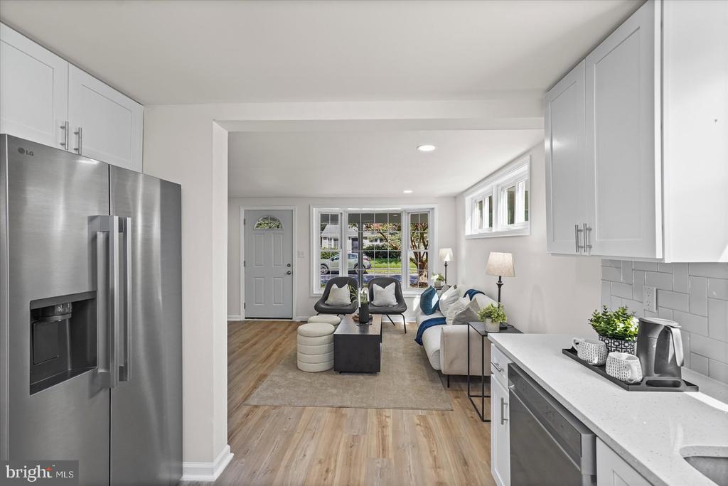 1011 SOMERSET DRIVE