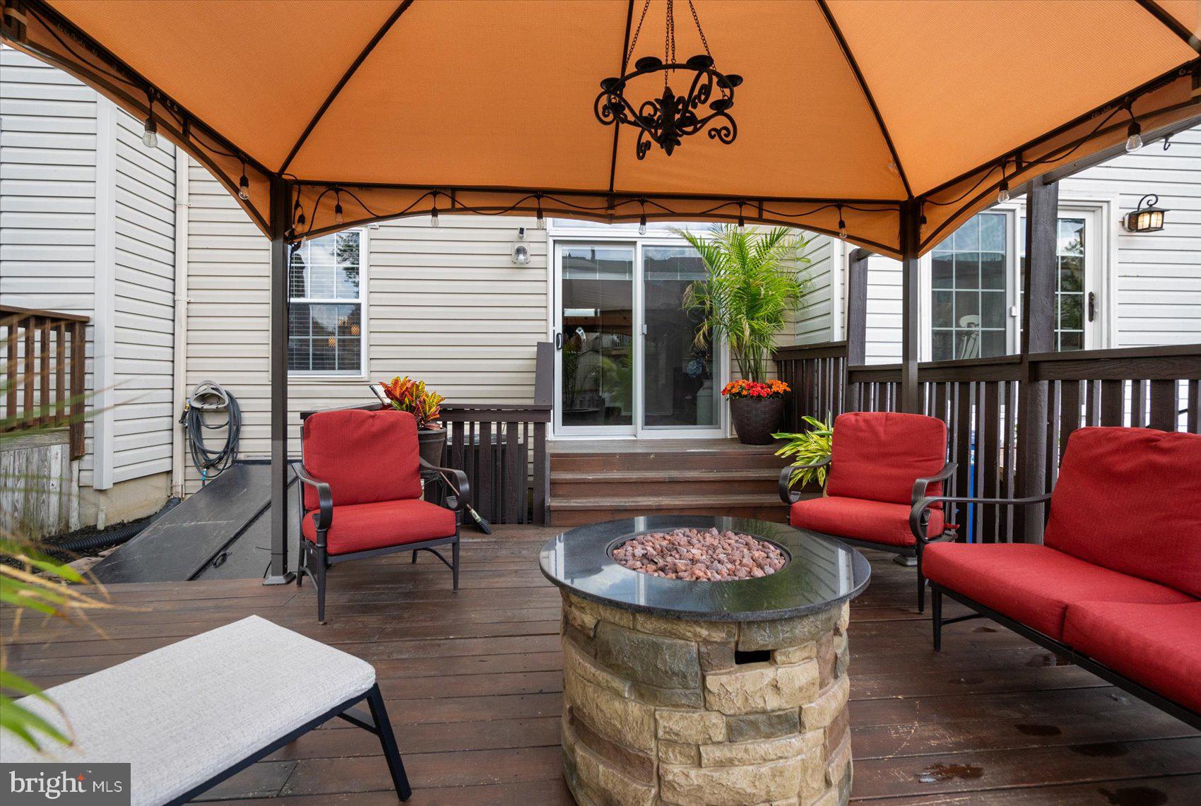 3702 Foxford Stream Rd