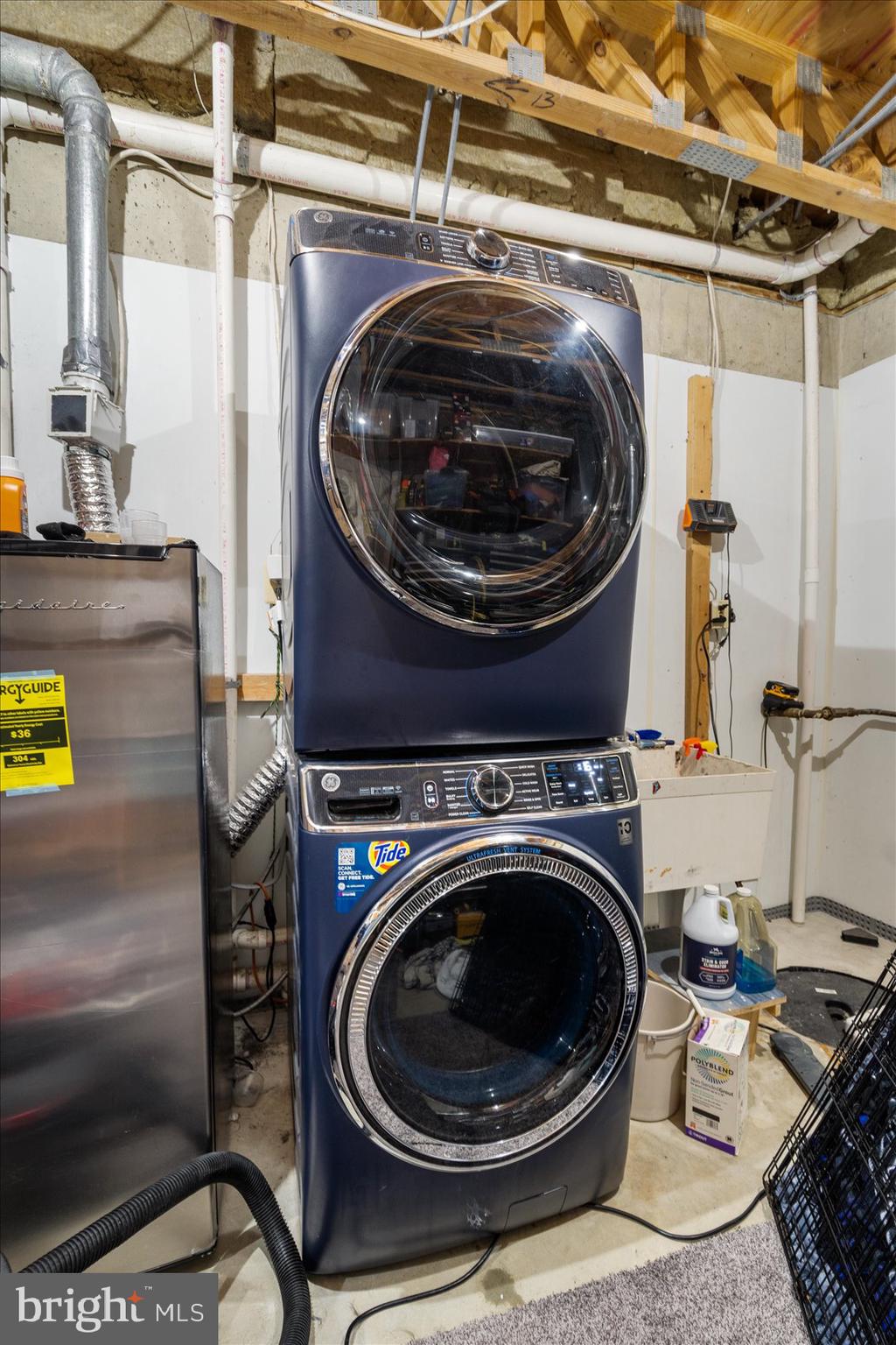 3702 Foxford Stream Rd