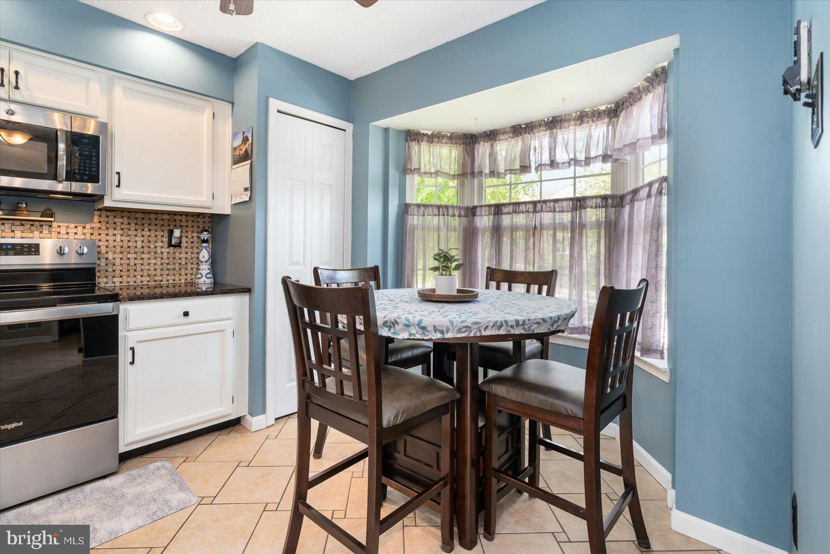 3702 Foxford Stream Rd