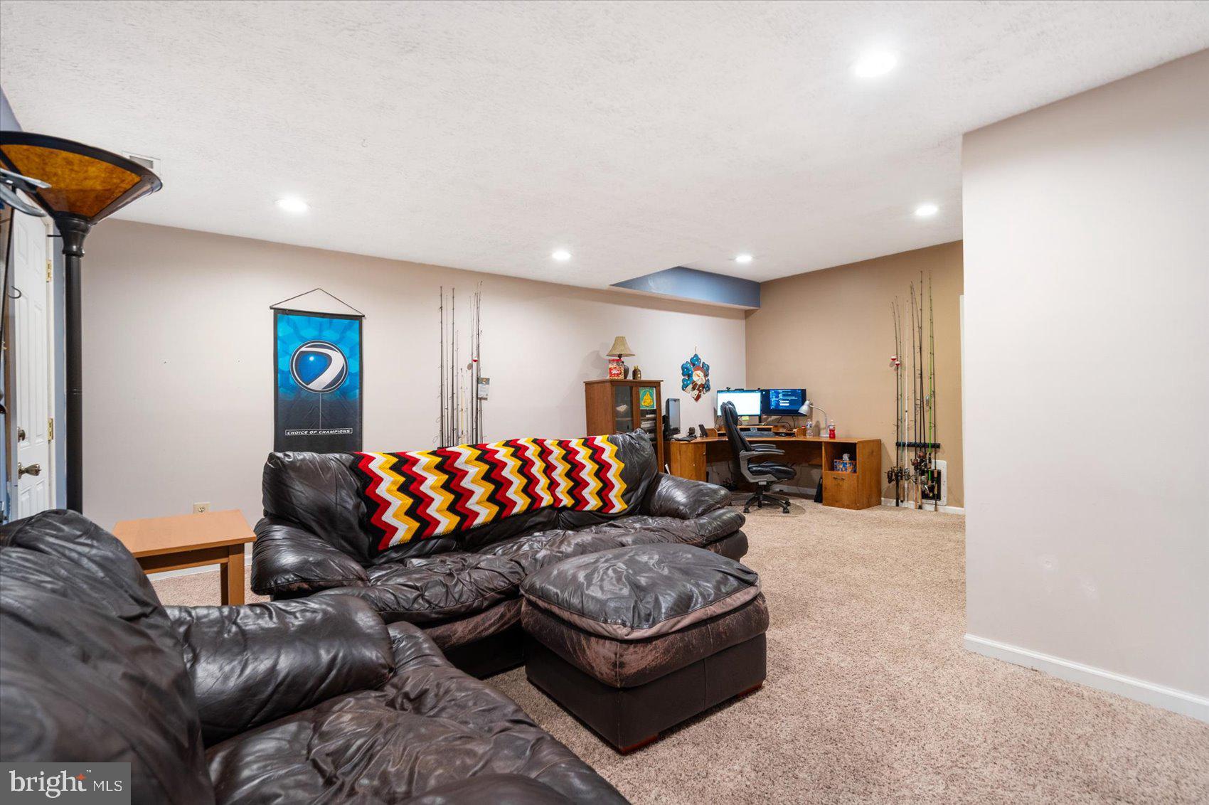 3702 Foxford Stream Rd