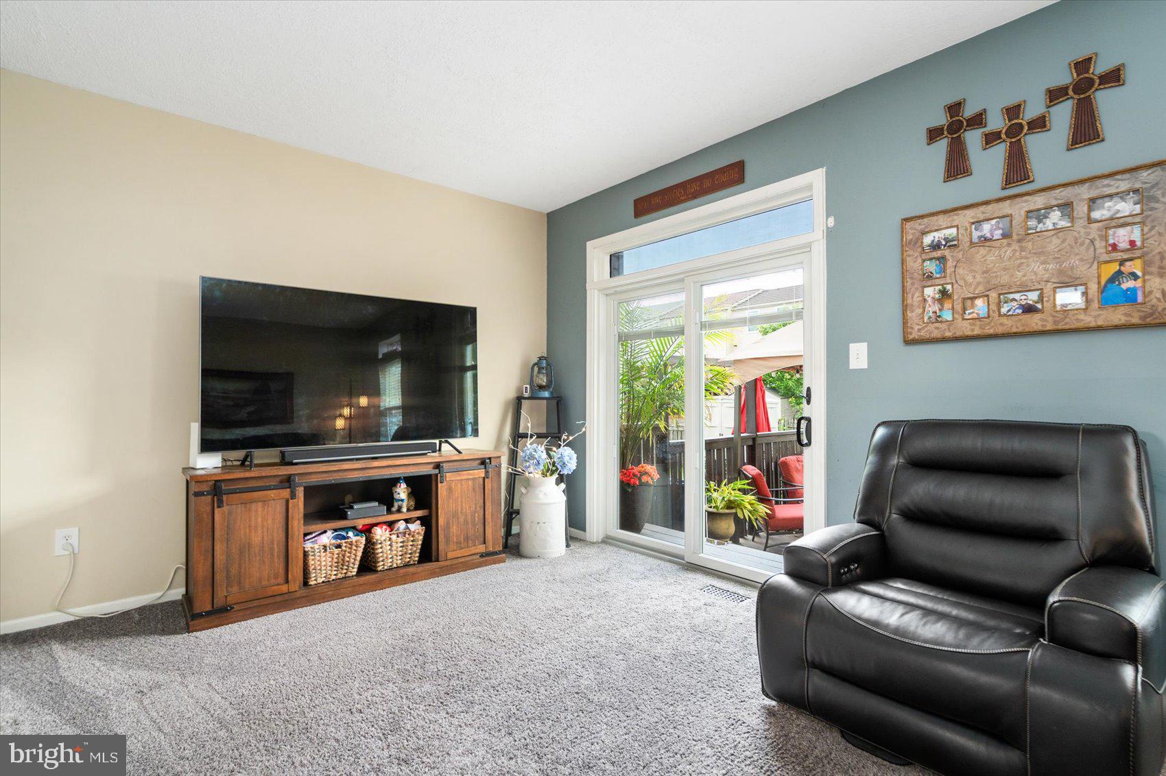 3702 Foxford Stream Rd