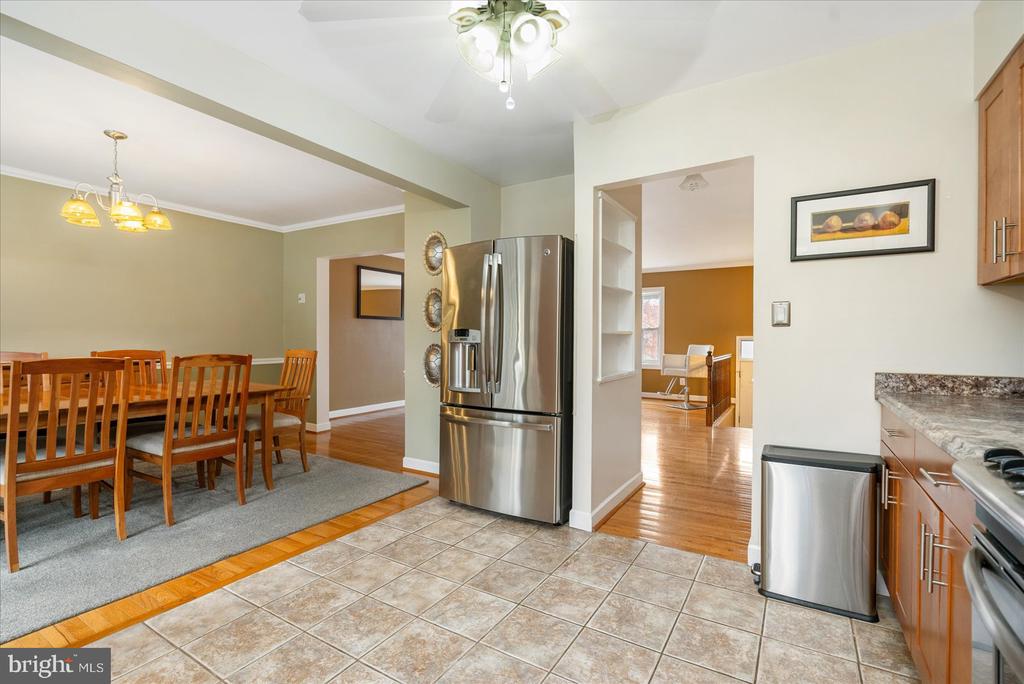 12 Carriage Walk Ct