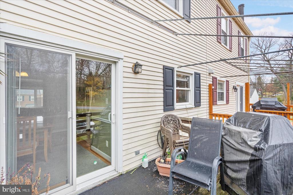 12 Carriage Walk Ct