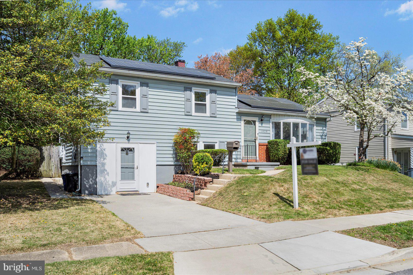 1828 Wycliffe Rd