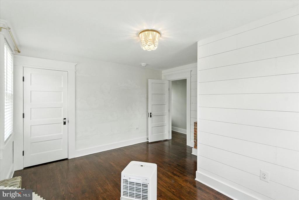 19 Delrey Ave
