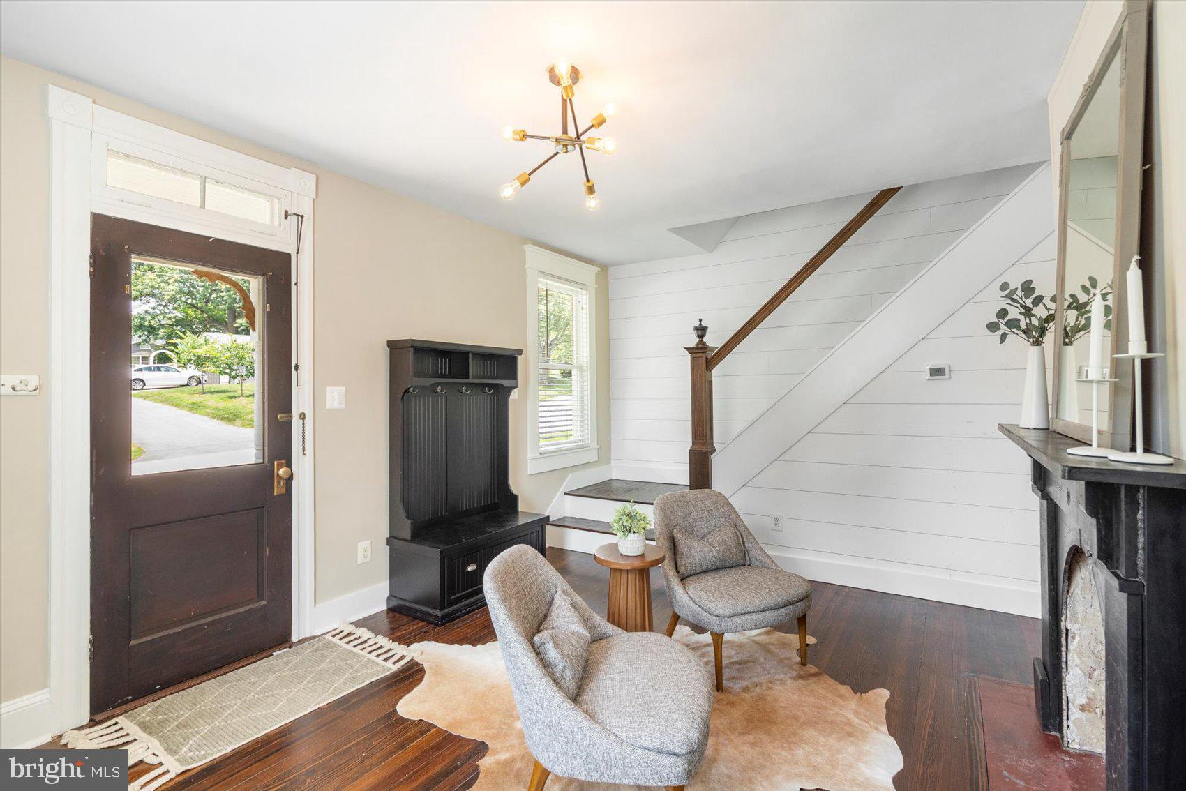 19 Delrey Ave