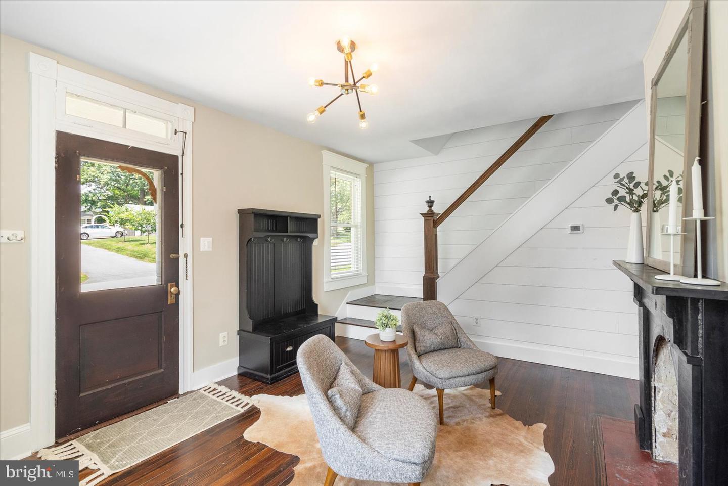 19 Delrey Ave