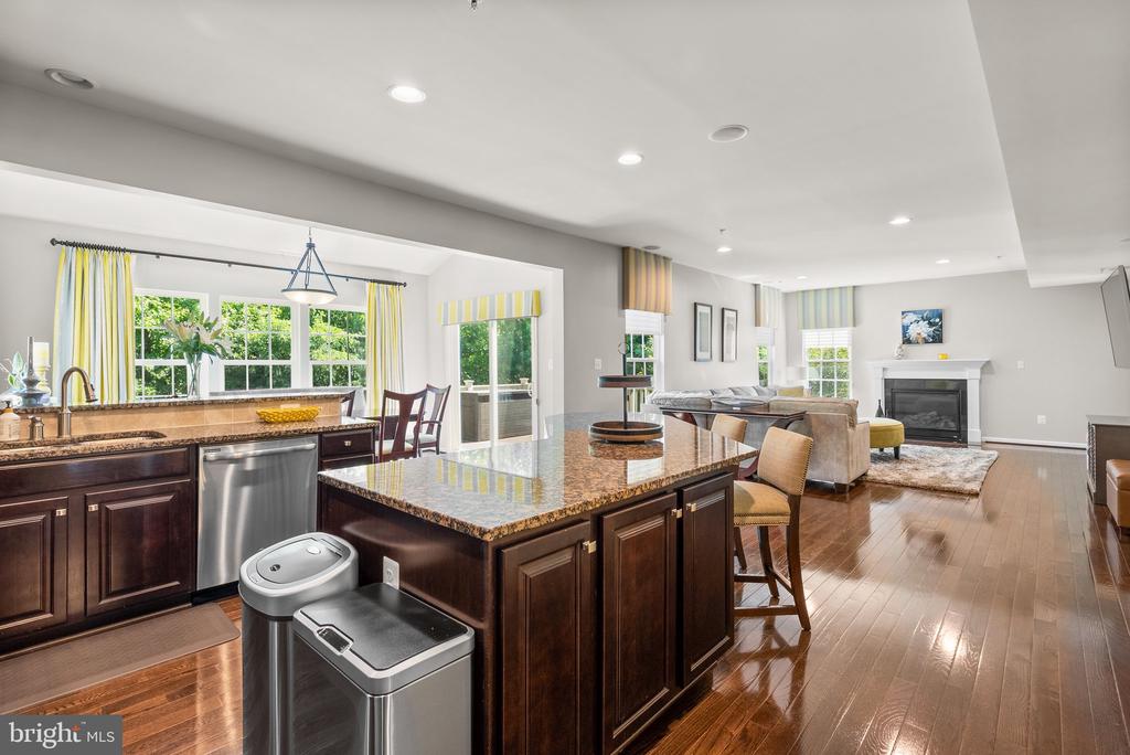 5340 Blue Crab Ln