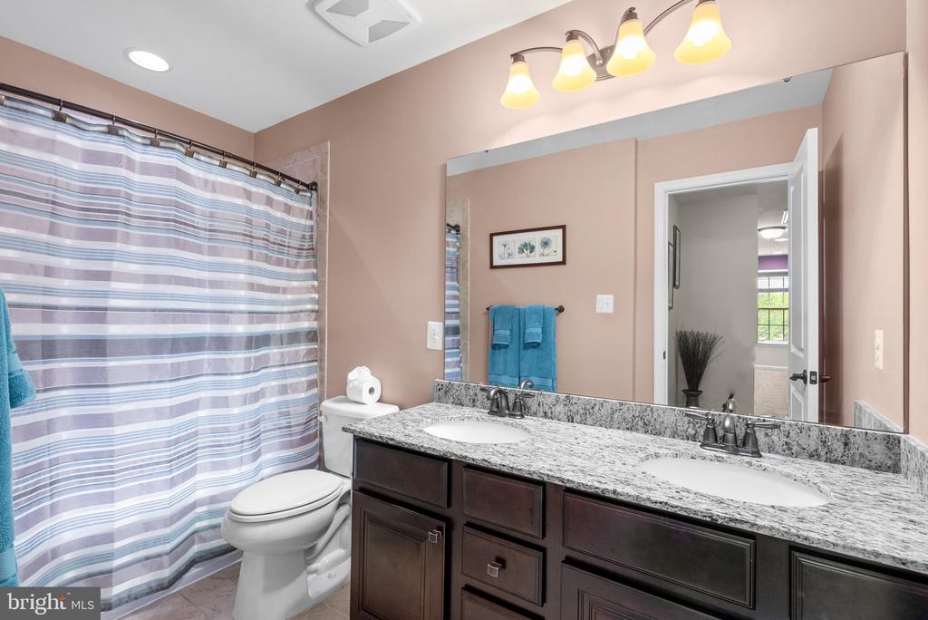 5340 Blue Crab Ln