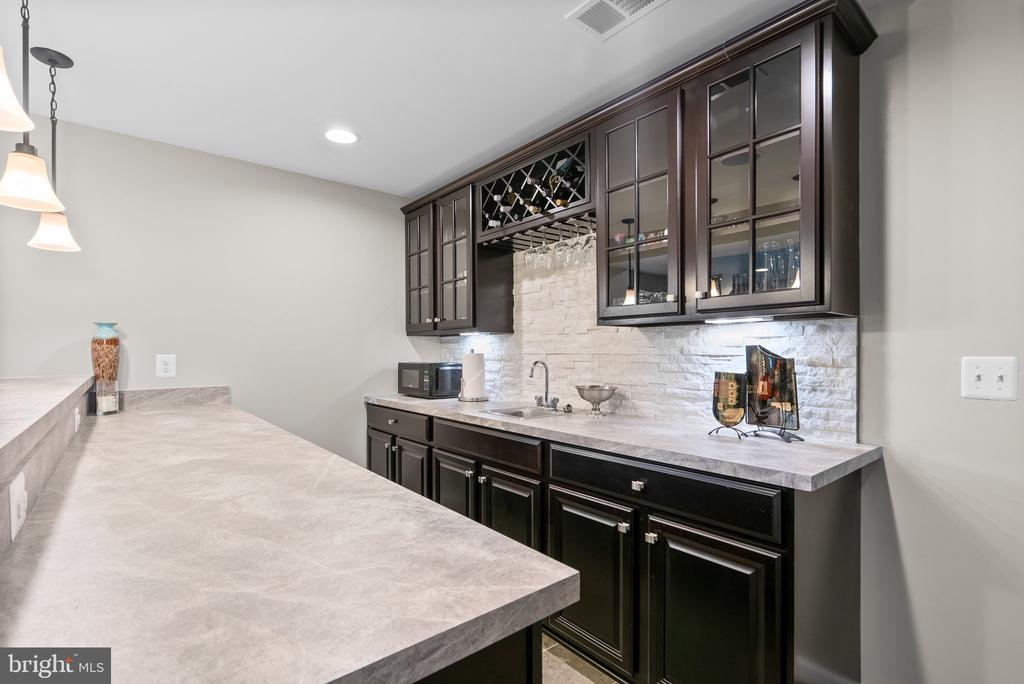 5340 Blue Crab Ln