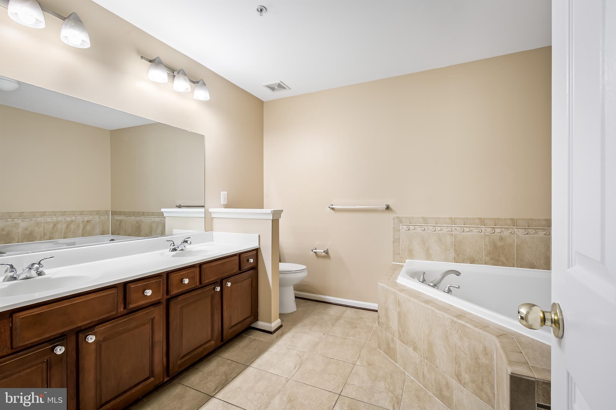 7177 WATER OAK RD #235