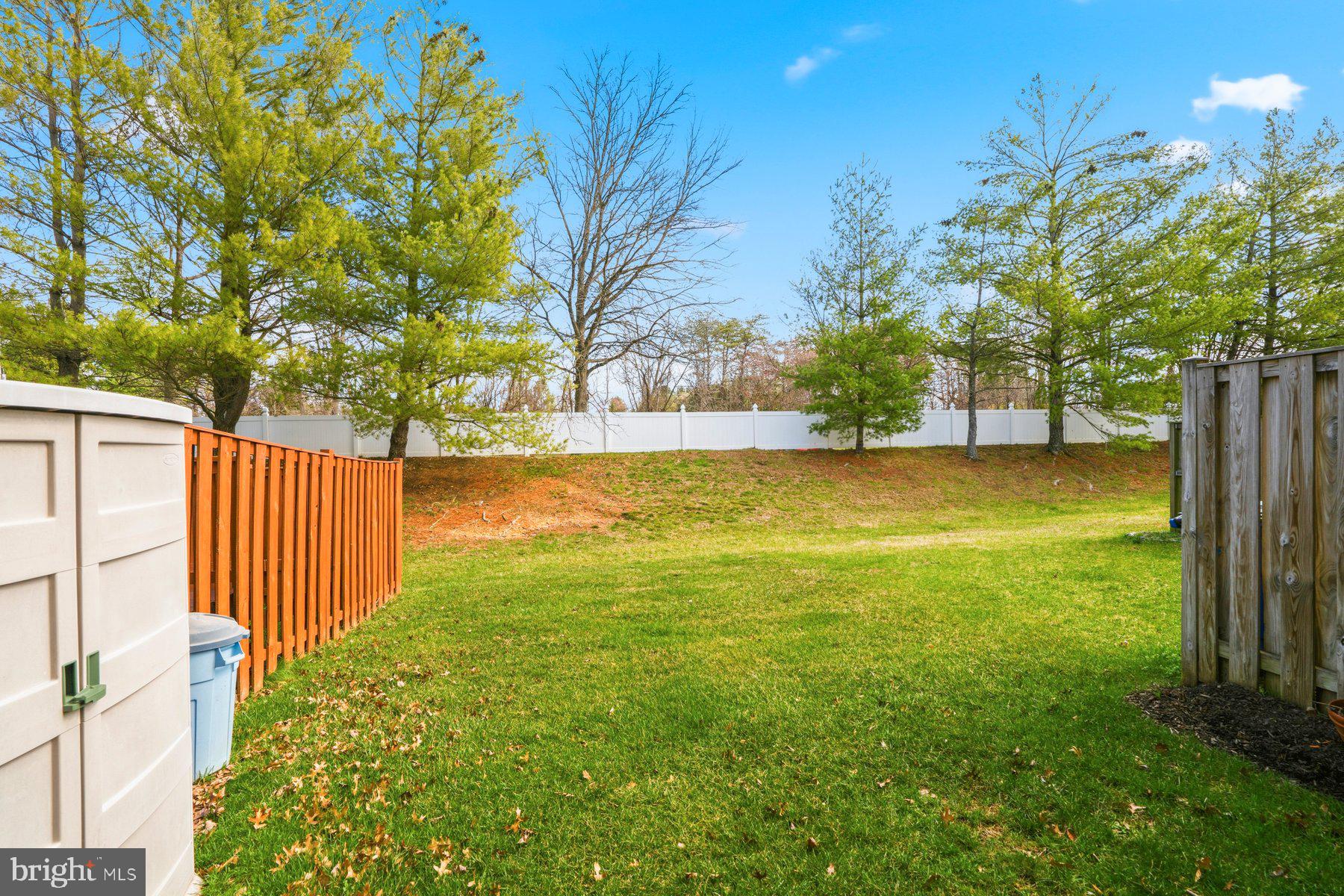 8016 BRIGHTLIGHT PLACE