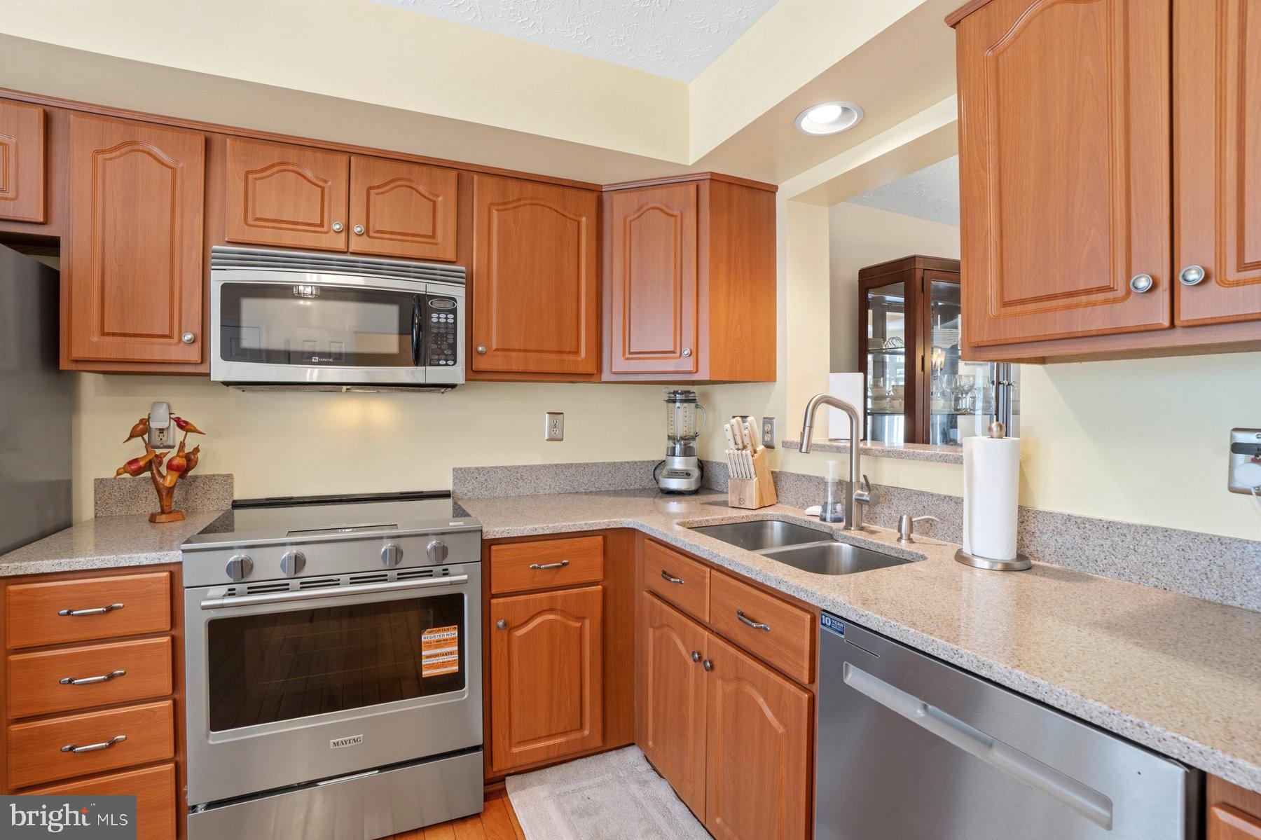 8016 BRIGHTLIGHT PLACE