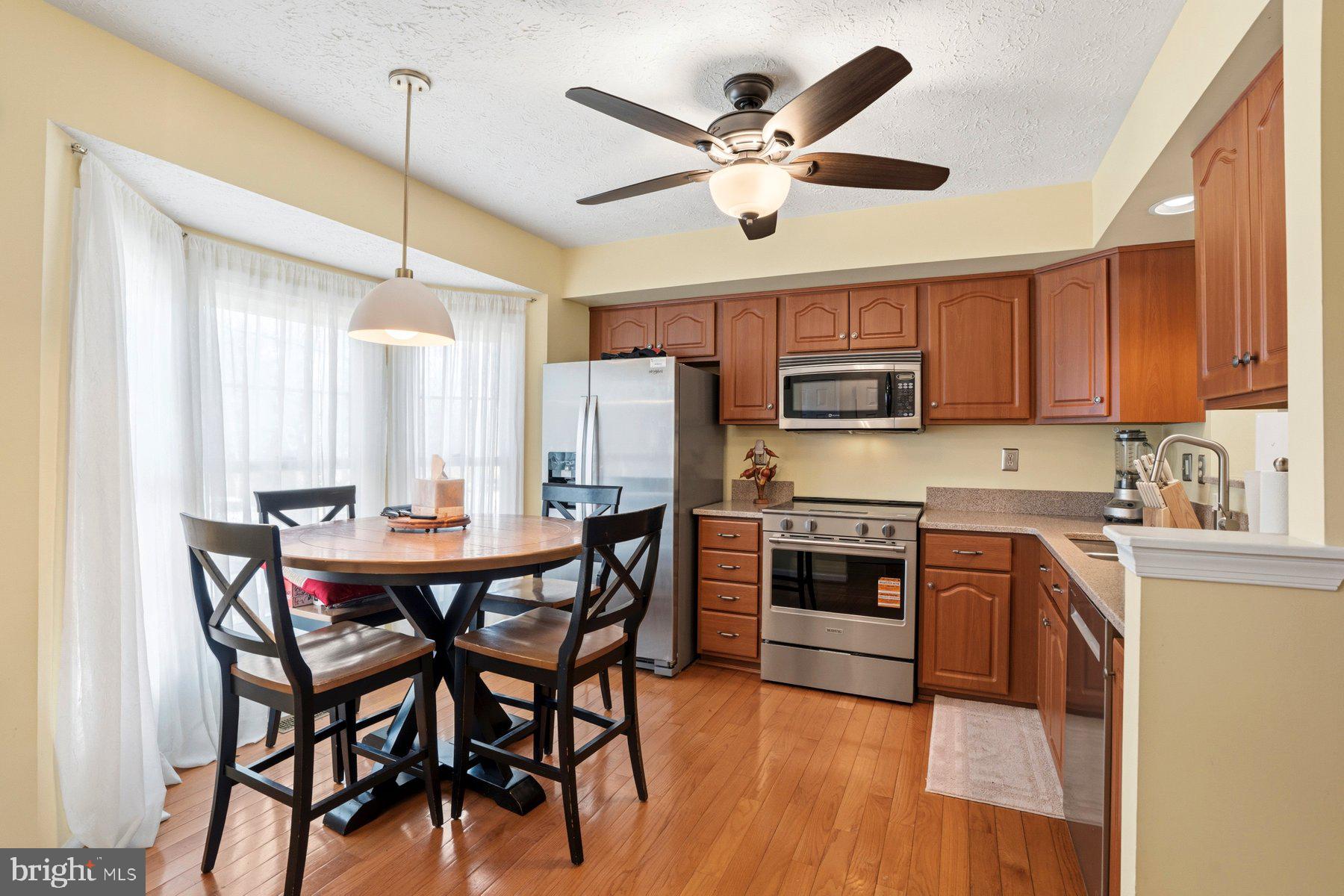 8016 BRIGHTLIGHT PLACE