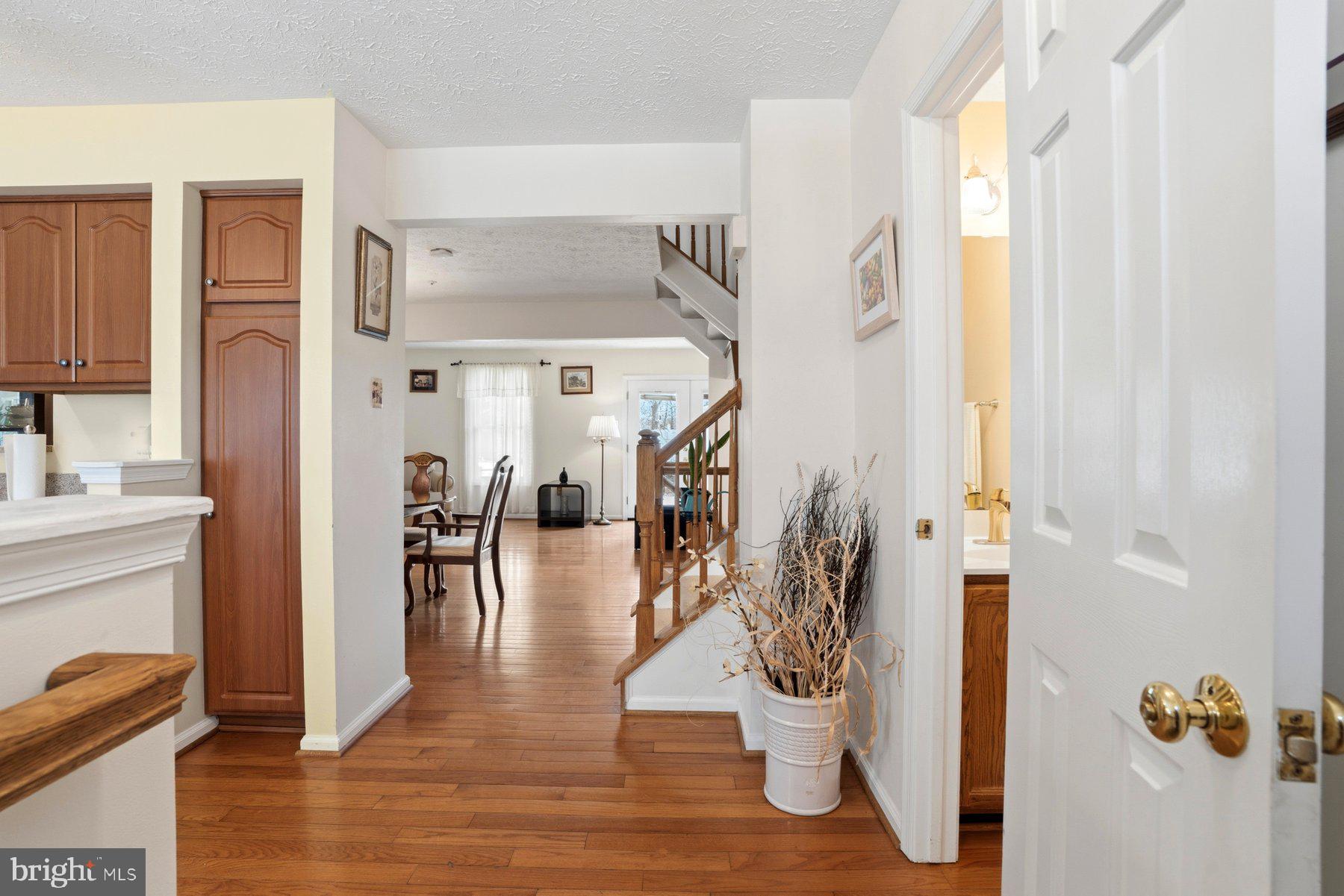 8016 BRIGHTLIGHT PLACE