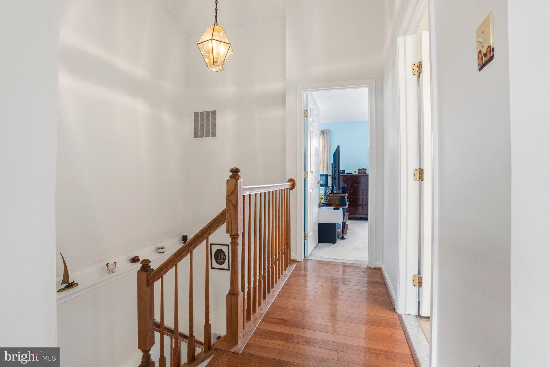 8016 BRIGHTLIGHT PLACE