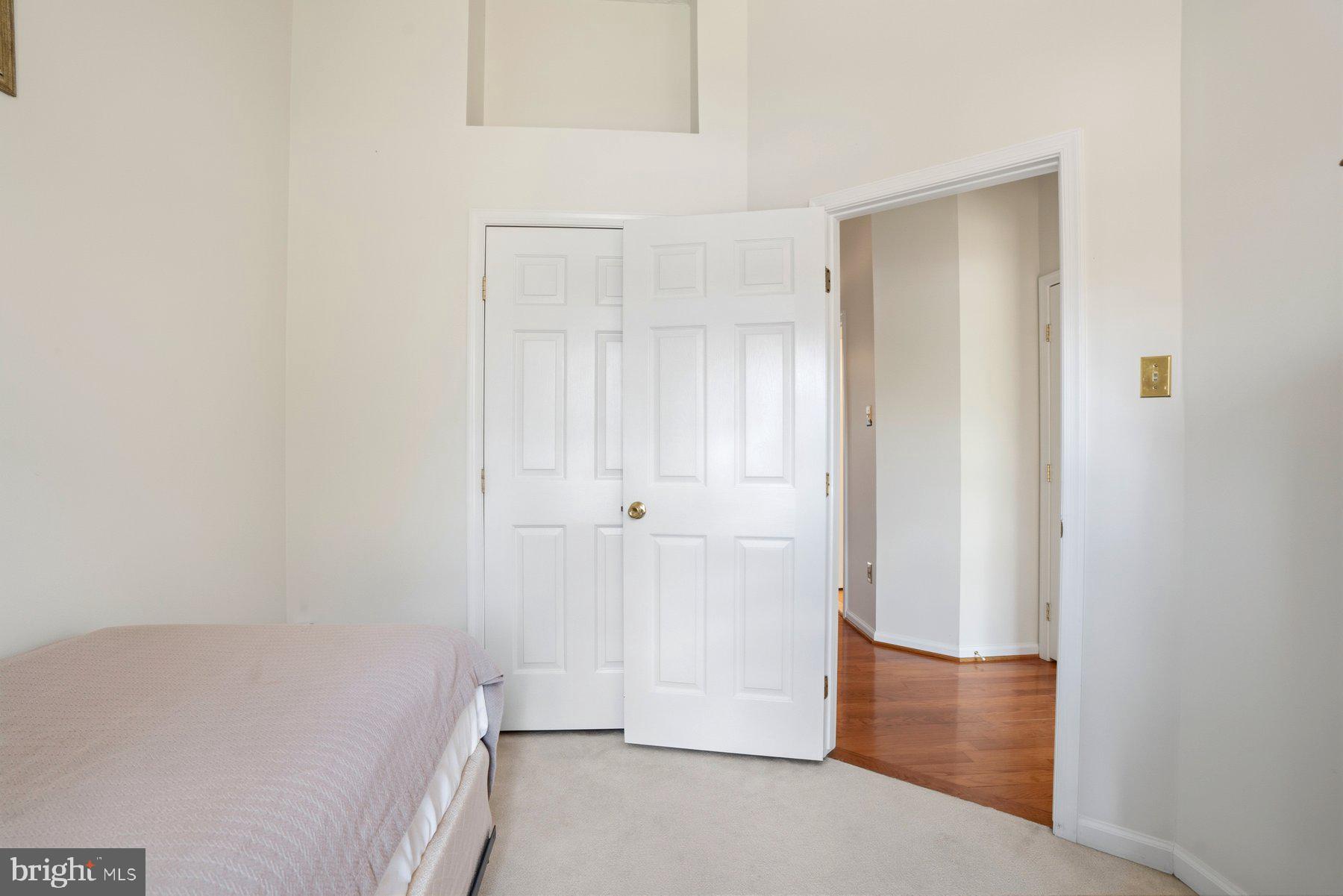 8016 BRIGHTLIGHT PLACE