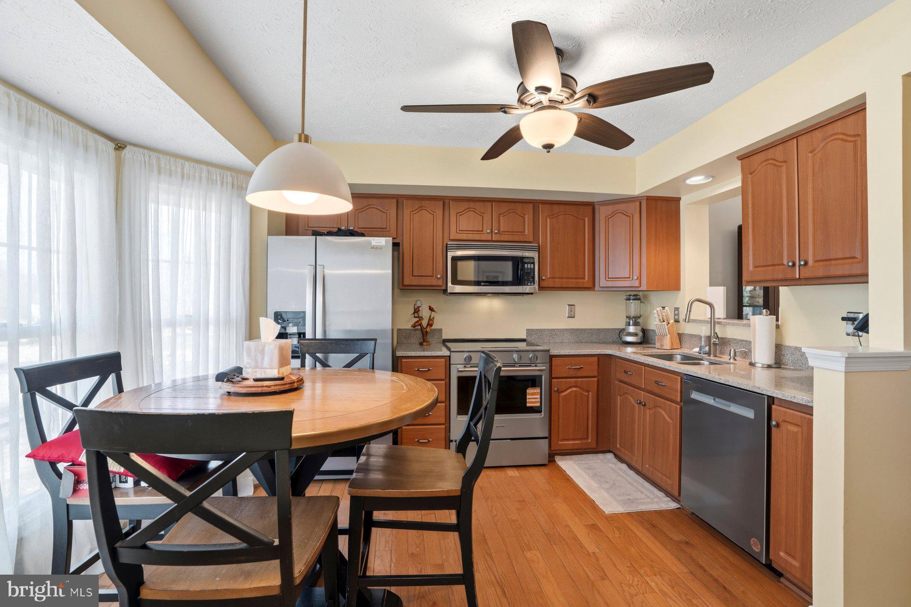 8016 BRIGHTLIGHT PLACE