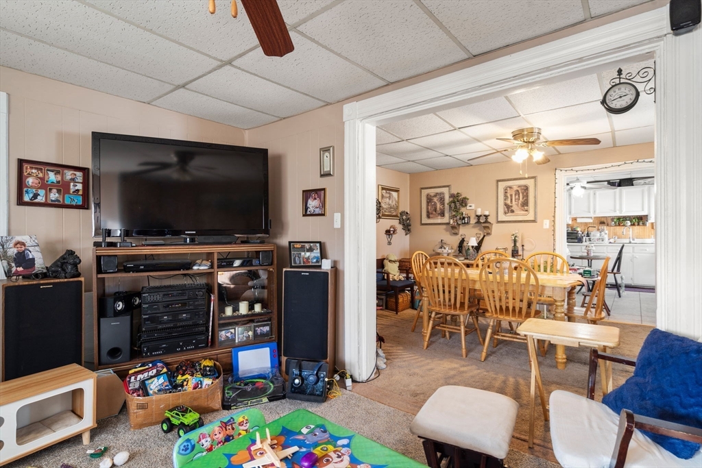172 Earle St