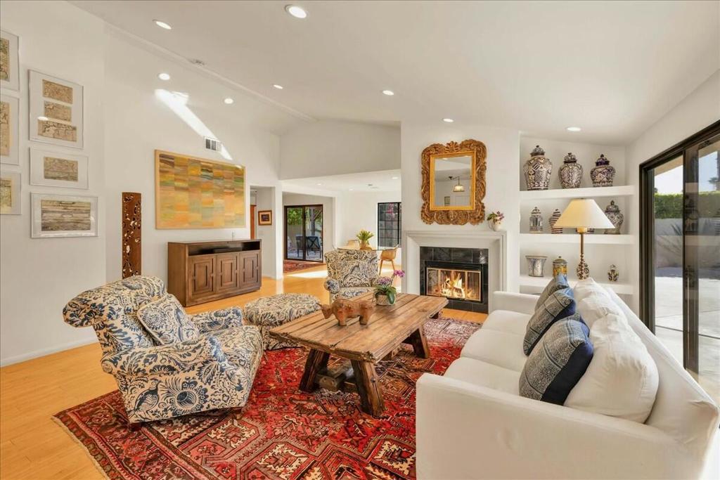 1424 S San Joaquin Drive