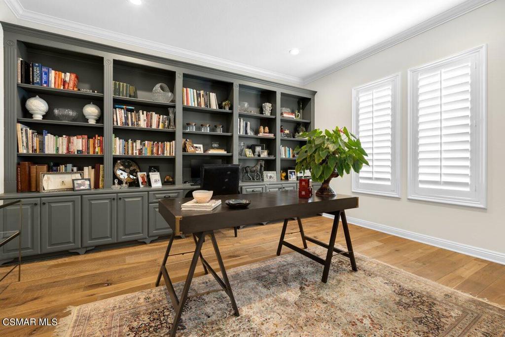 1561 Sycamore Canyon Drive