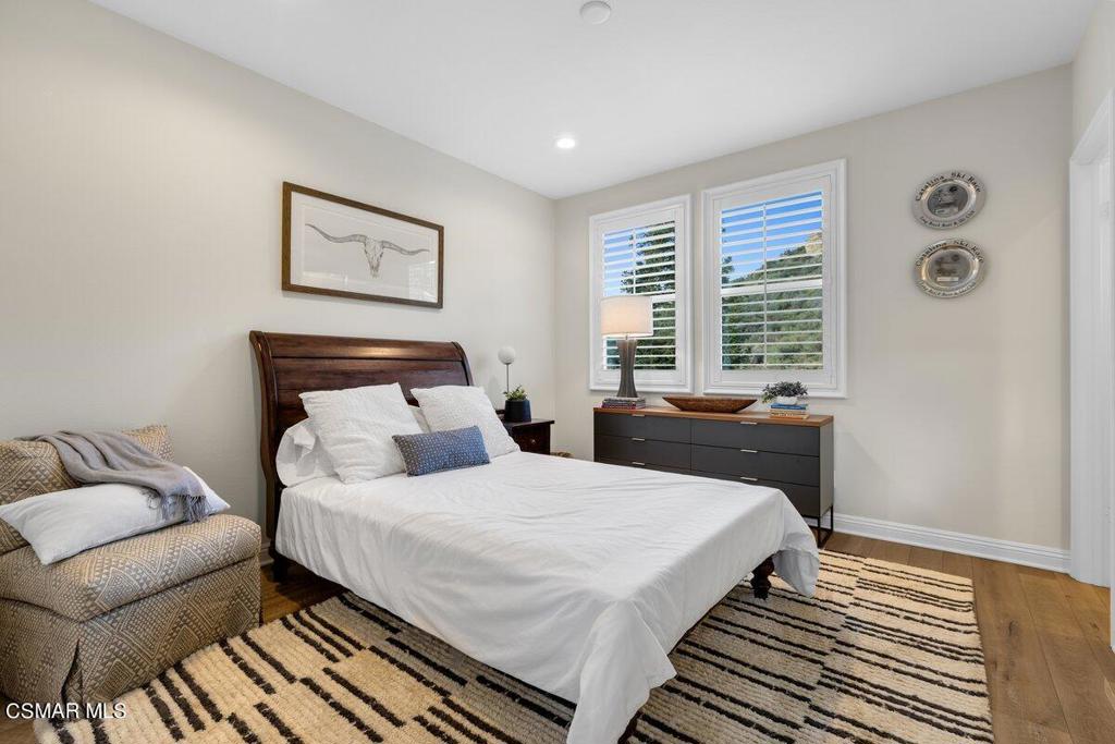 1561 Sycamore Canyon Drive