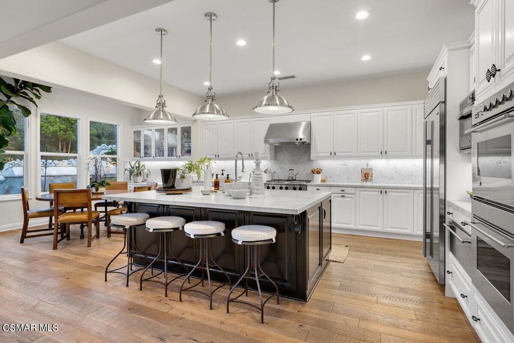 1561 Sycamore Canyon Drive