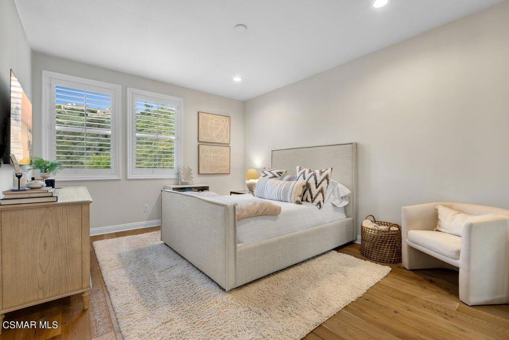 1561 Sycamore Canyon Drive