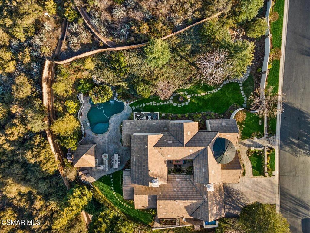 1561 Sycamore Canyon Drive