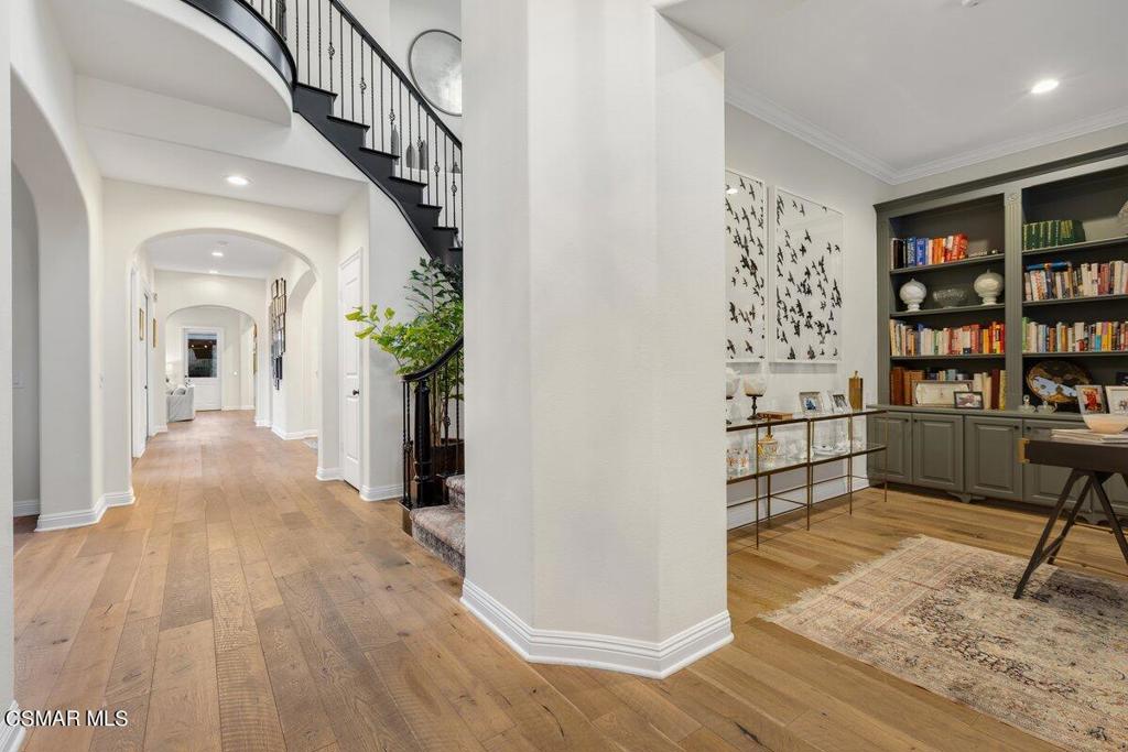 1561 Sycamore Canyon Drive