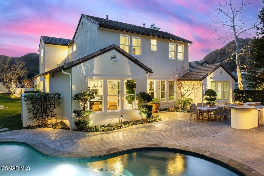 1561 Sycamore Canyon Drive