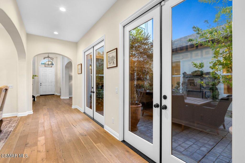 1561 Sycamore Canyon Drive