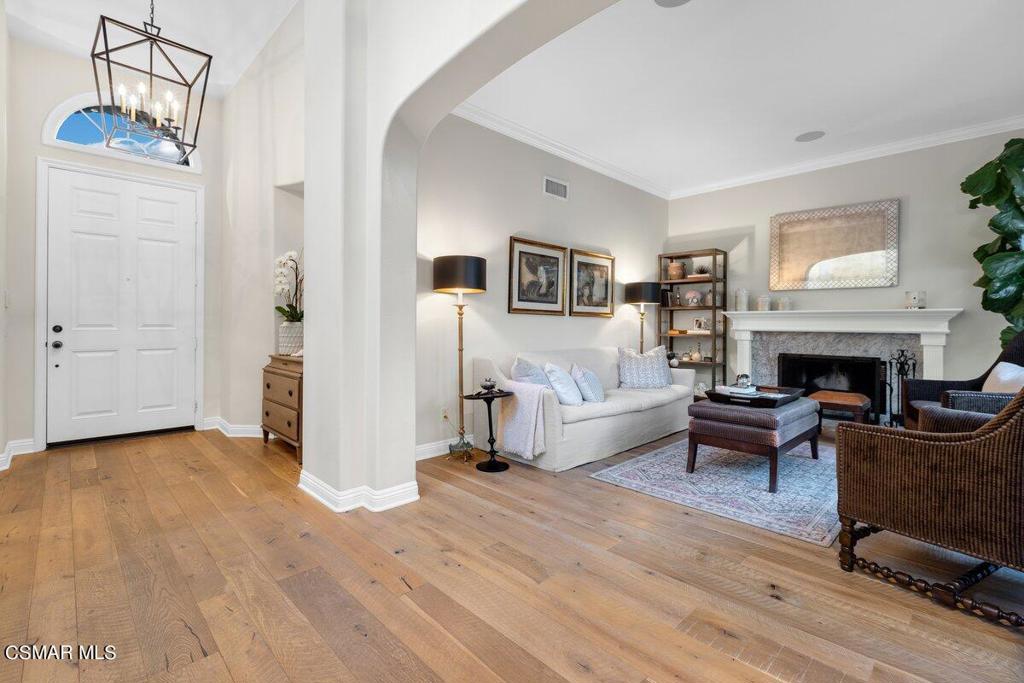 1561 Sycamore Canyon Drive