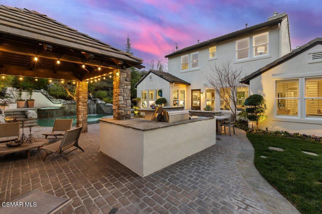 1561 Sycamore Canyon Drive