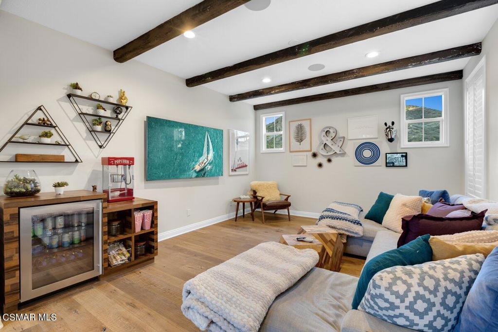 1561 Sycamore Canyon Drive