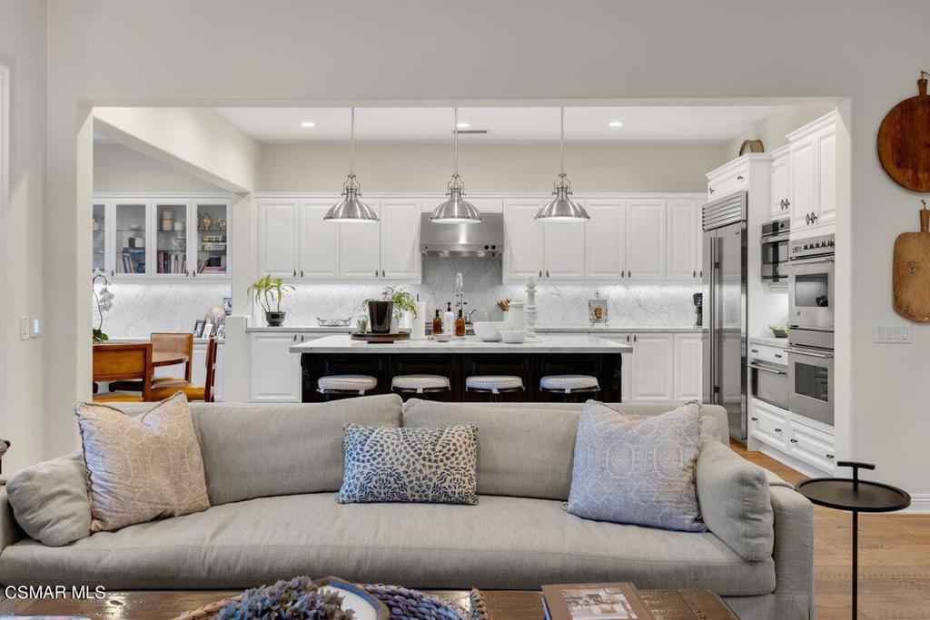 1561 Sycamore Canyon Drive