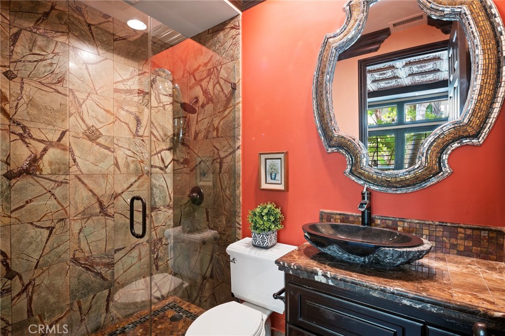 35 Silver Pine Drive