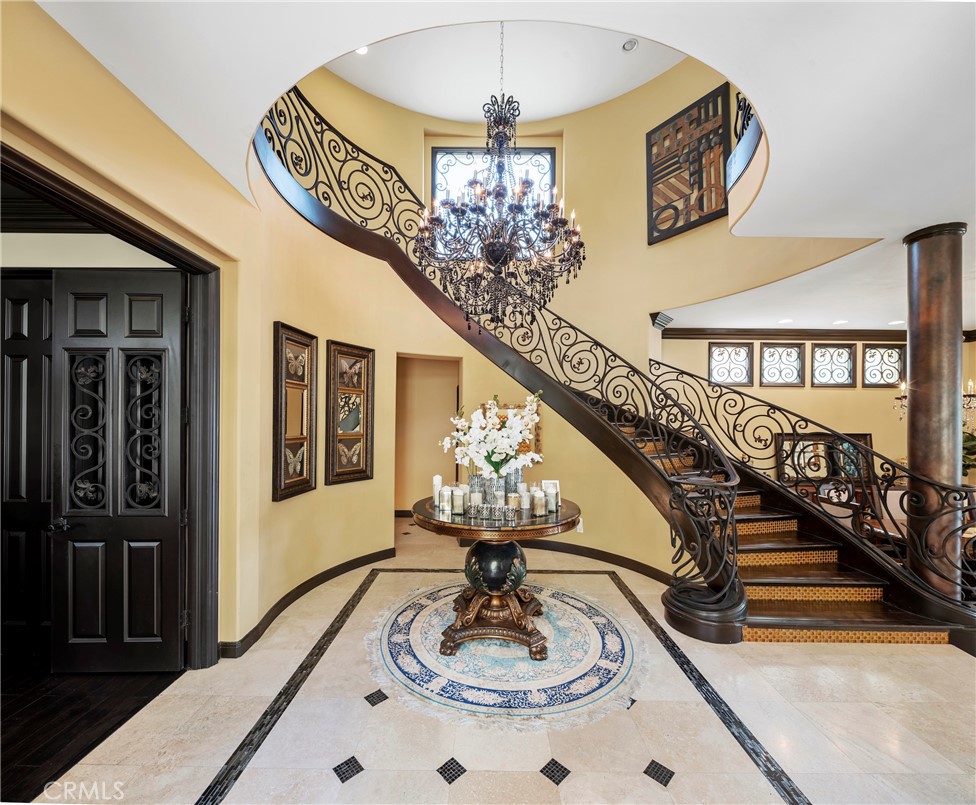 35 Silver Pine Drive