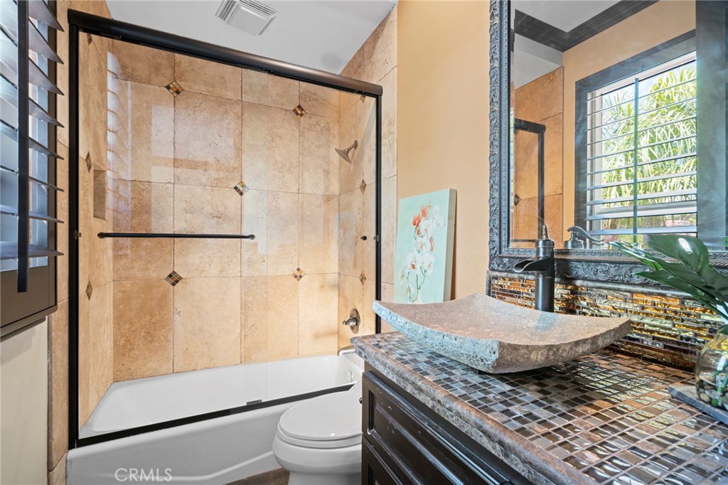 35 Silver Pine Drive