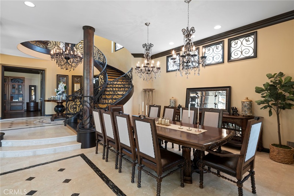 35 Silver Pine Drive