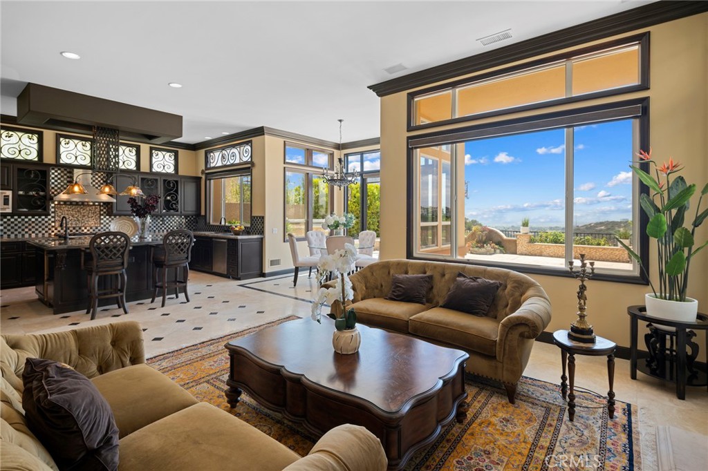 35 Silver Pine Drive