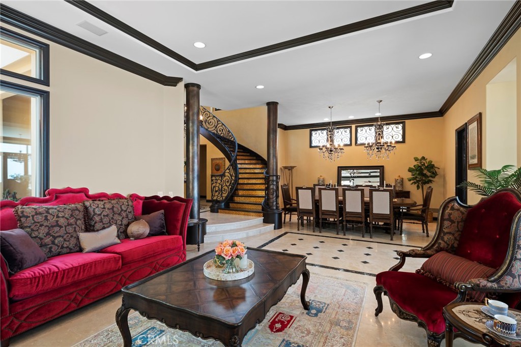 35 Silver Pine Drive