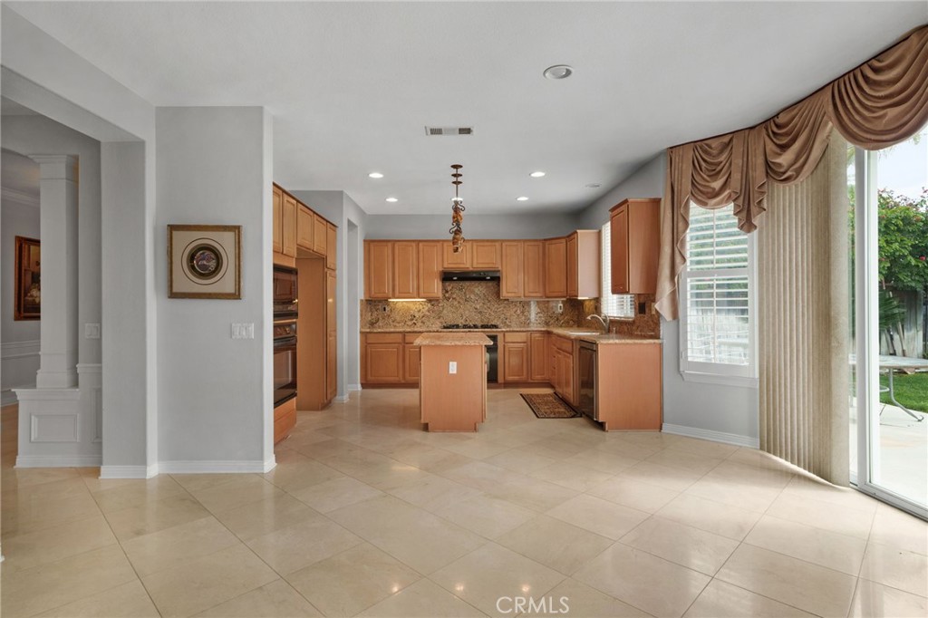 8016 E Hampshire Road
